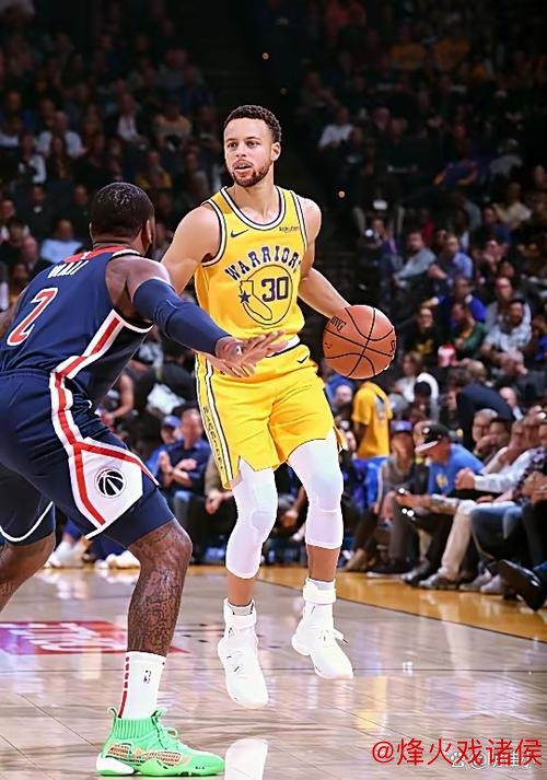 问鼎娱乐下载 库里狂砍36分霍姆格伦伤退，勇士力克雷霆跃居西部第二